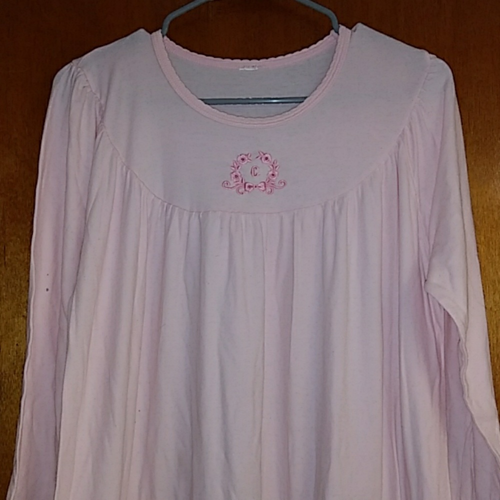 💐 Beautiful pink gown Pajamas